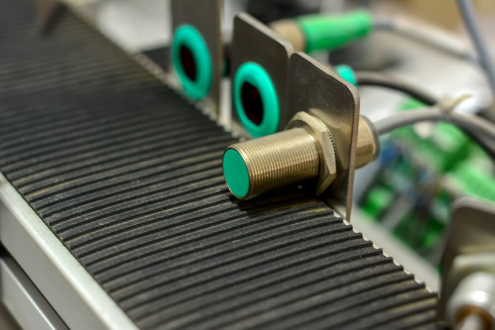 نحوه خواندن دیتاشیت سنسور مجاورتی سه‌سیمه