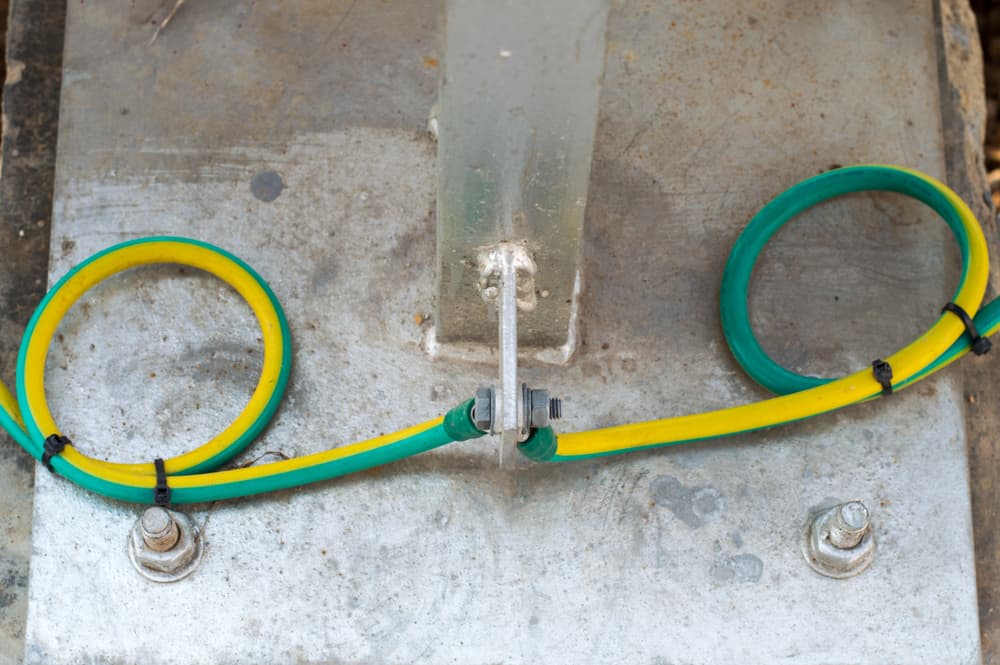 چه اجسام فلزی را باید در همبندی شرکت دهیم؟